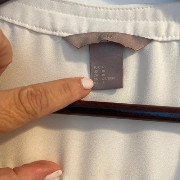 Top tunic 18 adjustable sleeves cream V neck H&M - Picture 3 of 4